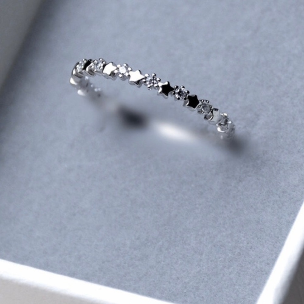 Dainty Star Ring ⭐️